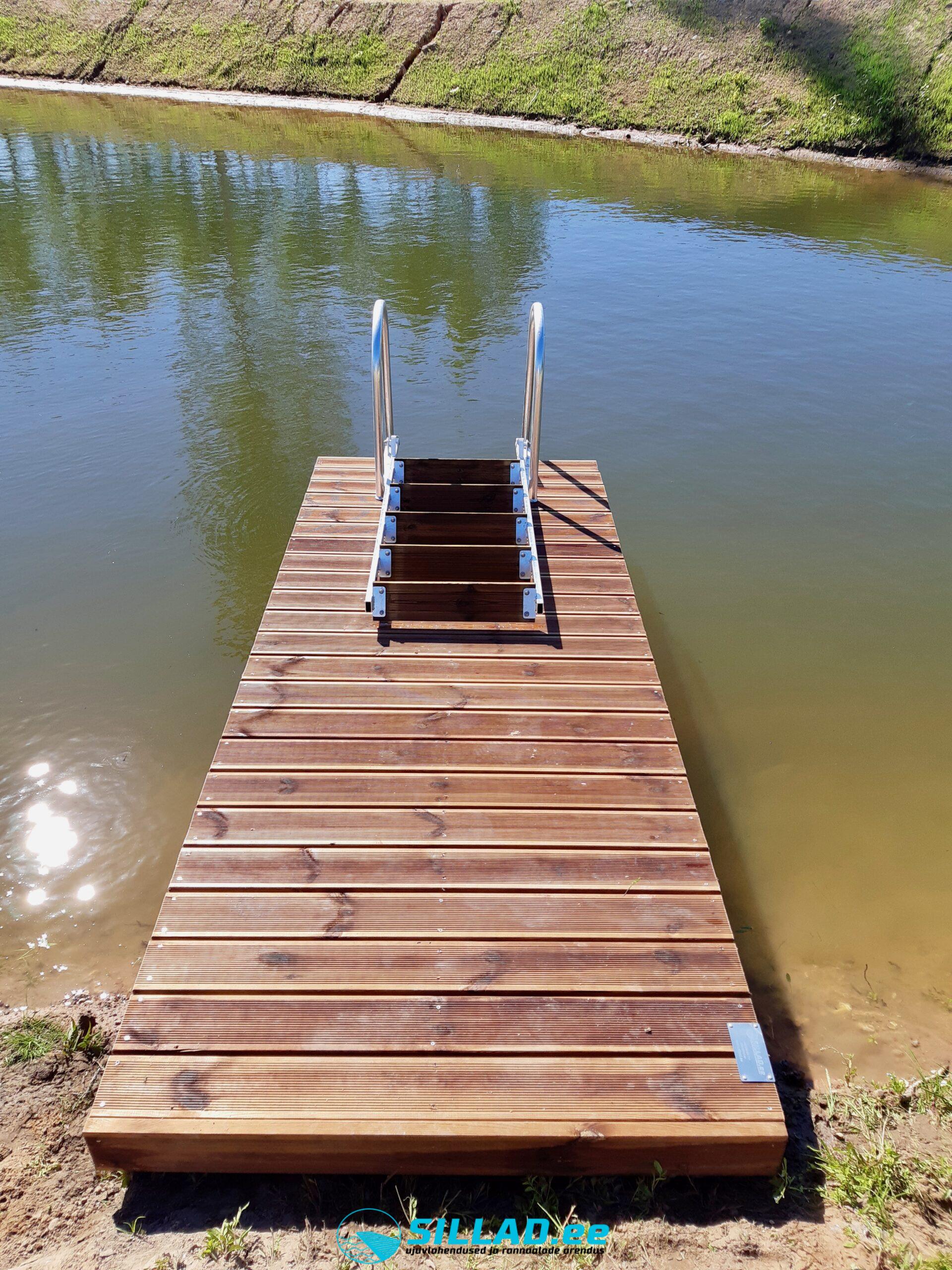 ujumissild tiigi redeliga